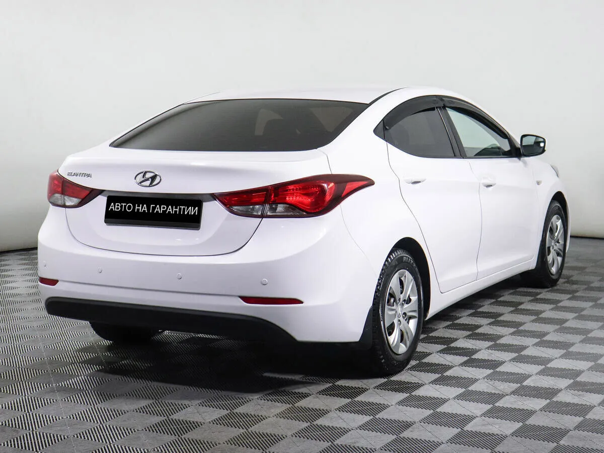 Hyundai Elantra V (MD) Рестайлинг · Base — фото 3