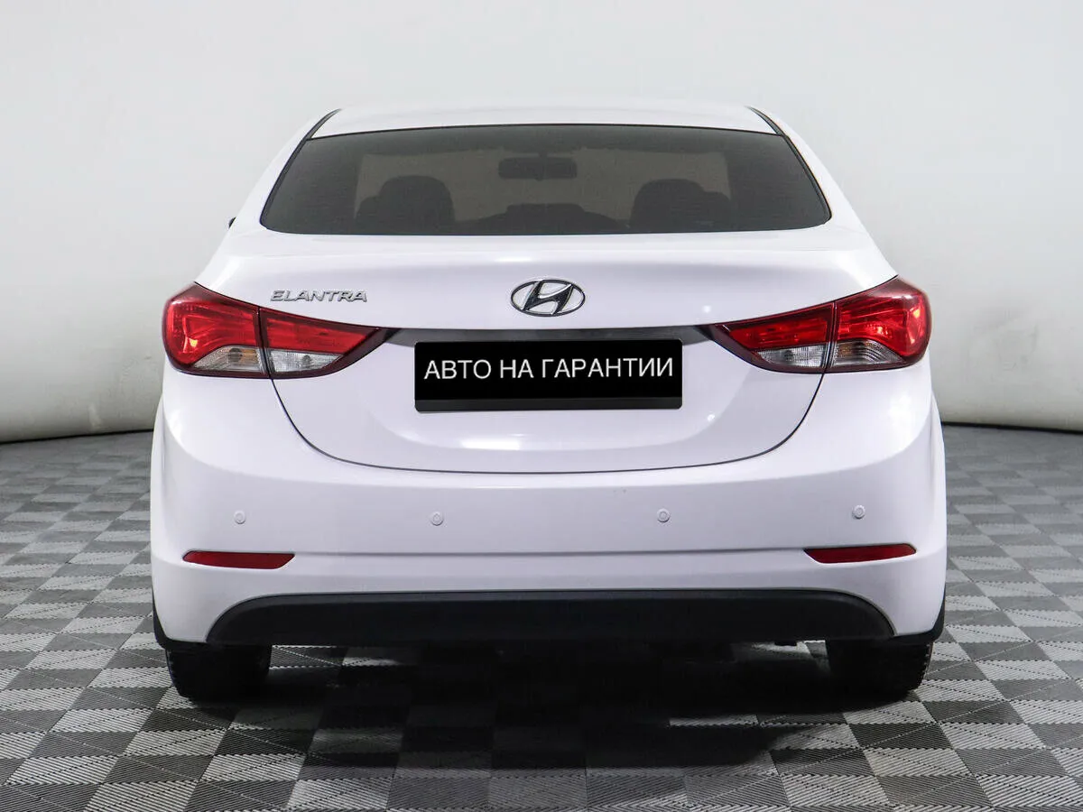 Hyundai Elantra V (MD) Рестайлинг · Base — фото 4