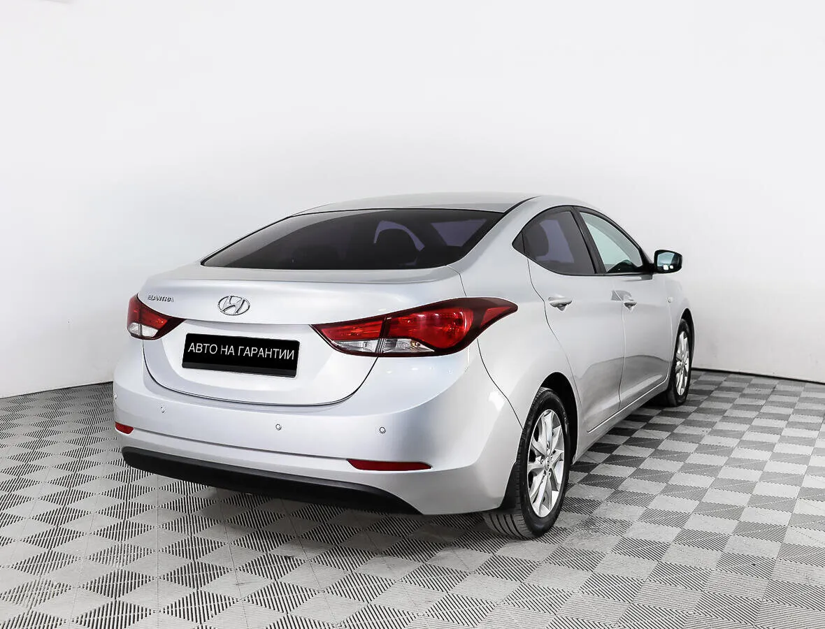 Hyundai Elantra V (MD) Рестайлинг · Base — фото 3