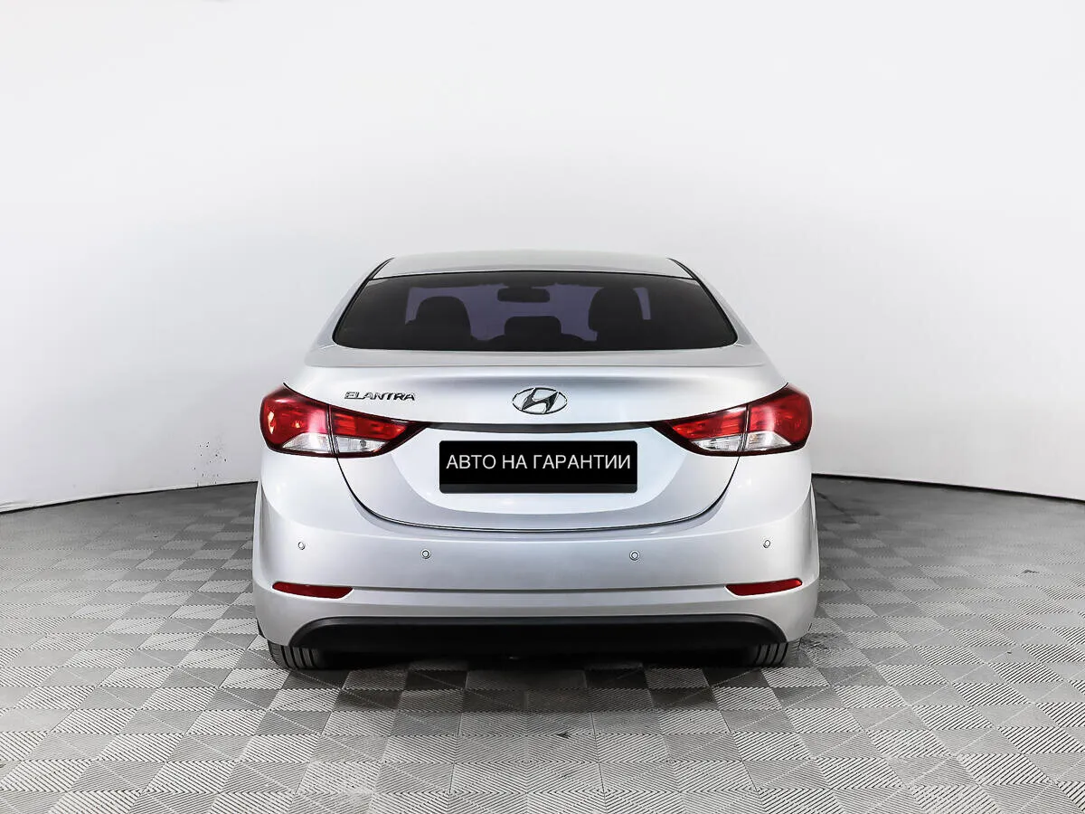 Hyundai Elantra V (MD) Рестайлинг · Base — фото 4