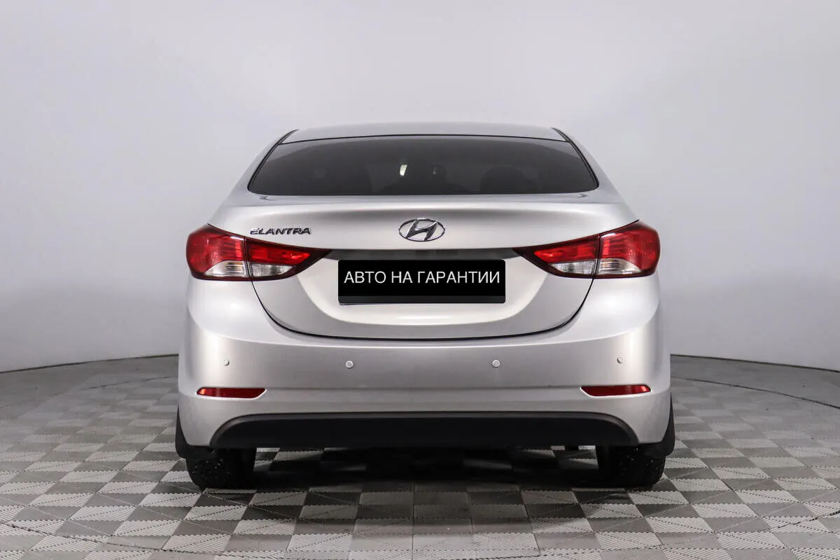 Hyundai Elantra V (MD) Рестайлинг · Base — фото 4