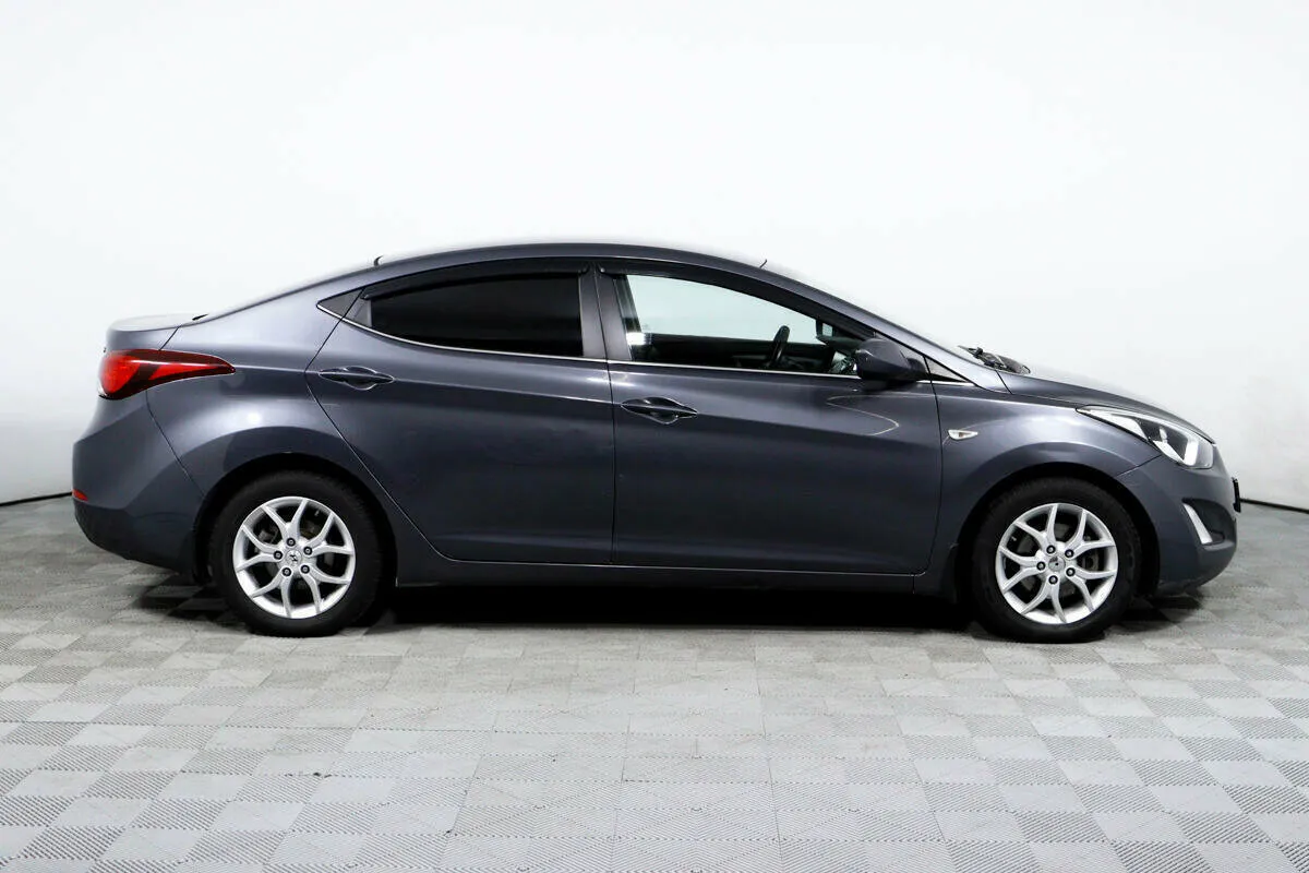 Hyundai Elantra V (MD) Рестайлинг · Base — фото 4