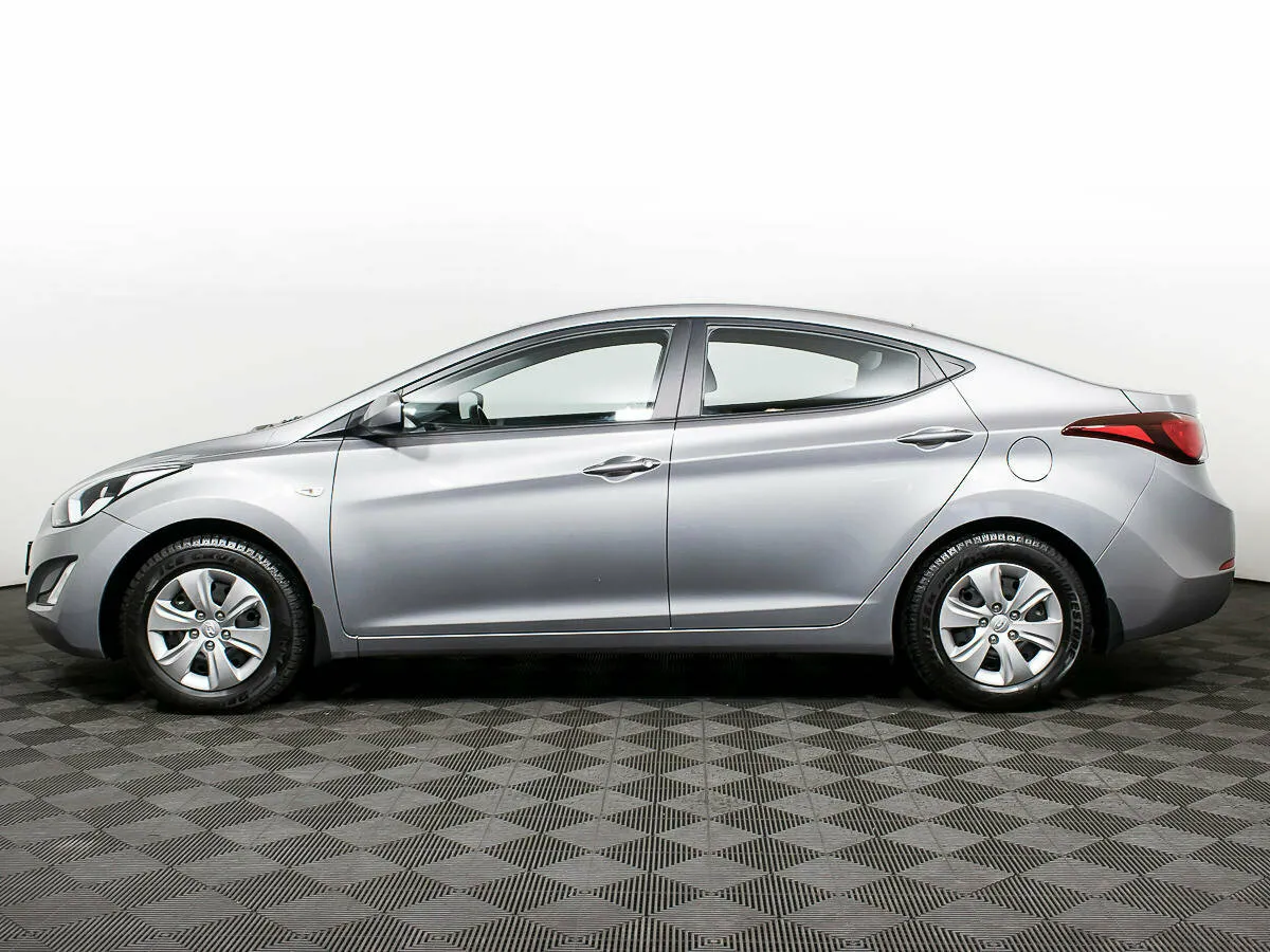 Hyundai Elantra V (MD) Рестайлинг · Base — фото 3