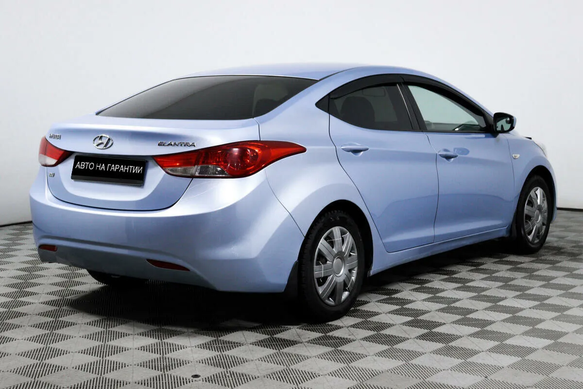 Hyundai Elantra V (MD) · Optima — фото 5