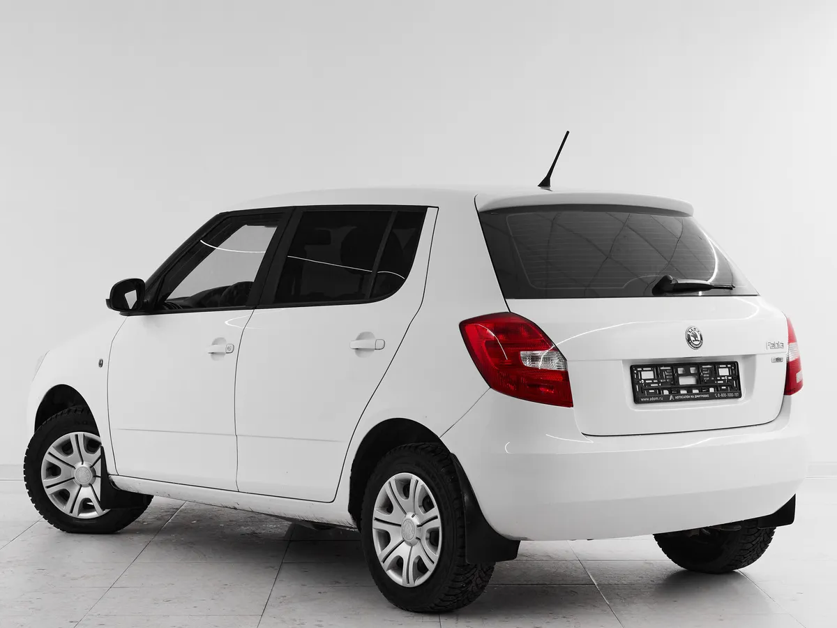 Skoda Fabia II Рестайлинг · Ambition — фото 4