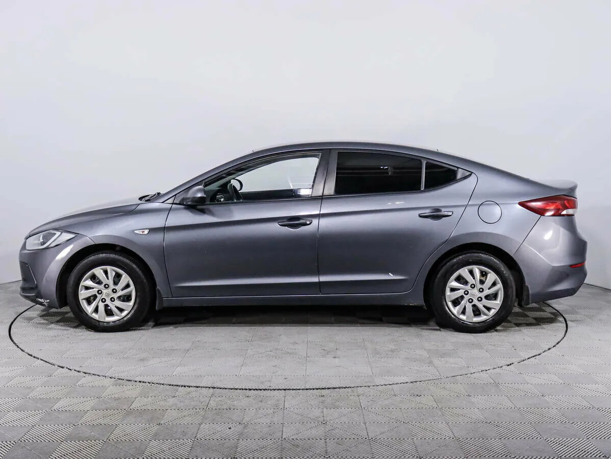 Hyundai Elantra VI (AD) · Start — фото 3