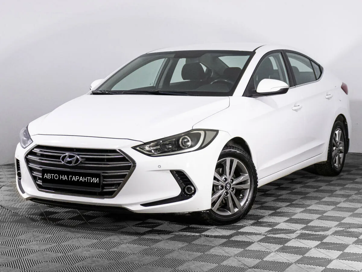 Hyundai Elantra VI (AD) · Comfort