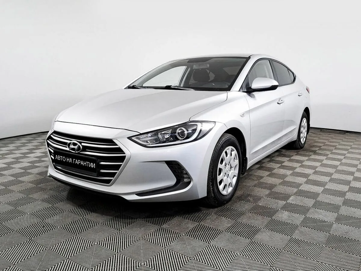 Hyundai Elantra VI (AD) · Start