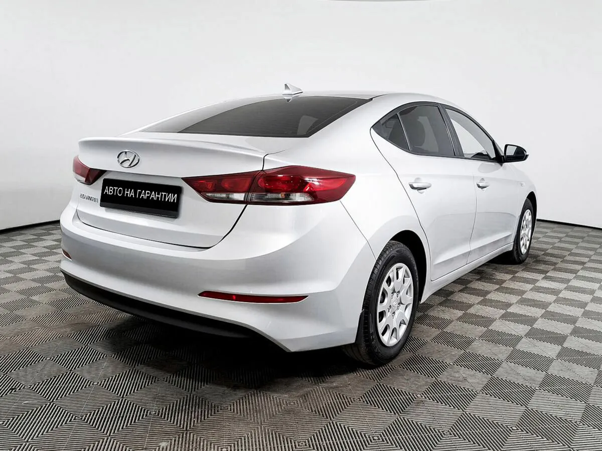 Hyundai Elantra VI (AD) · Start — фото 3