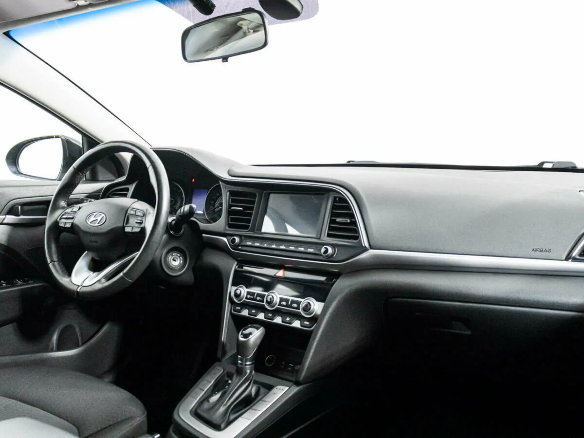 Hyundai Elantra VI (AD) Рестайлинг · Elegance — фото 5