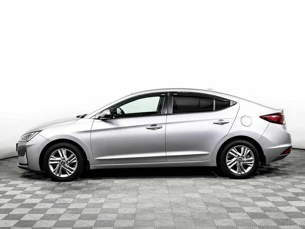 Hyundai Elantra VI (AD) Рестайлинг · Base — фото 3