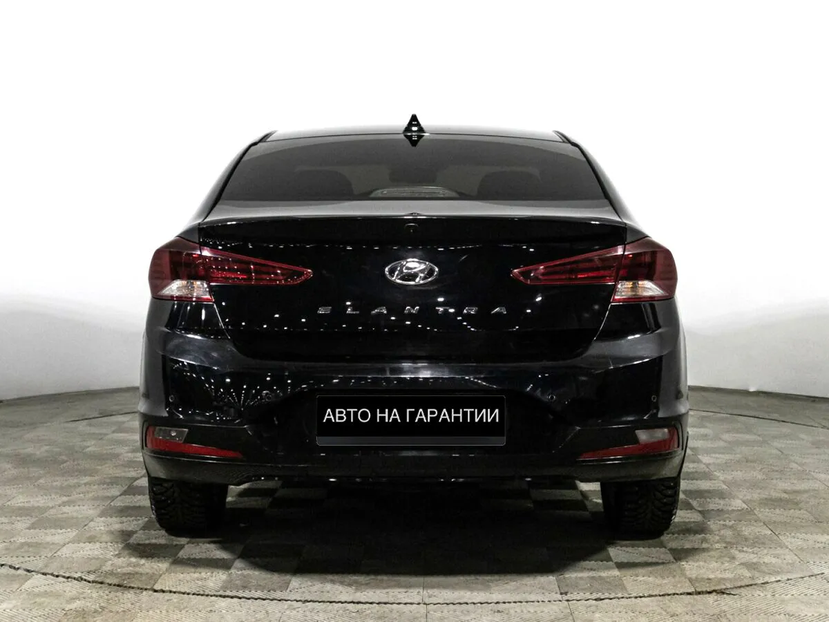 Hyundai Elantra VI (AD) Рестайлинг · Base — фото 4