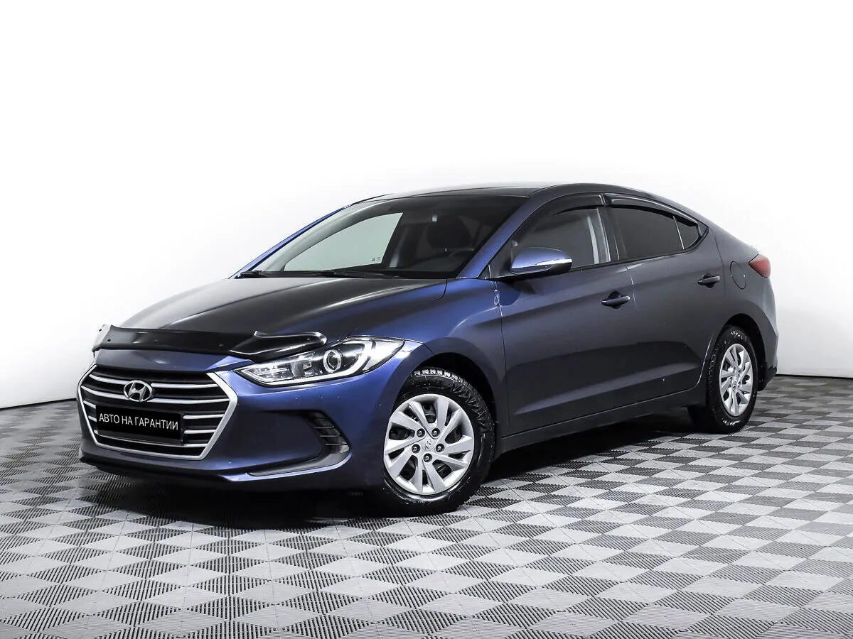 Hyundai Elantra VI (AD) · Base