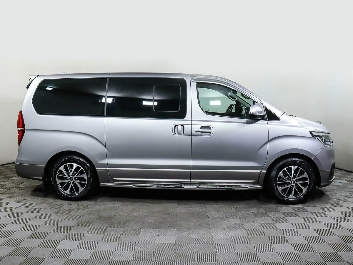 Hyundai Grand Starex I Рестайлинг 2 — фото 4