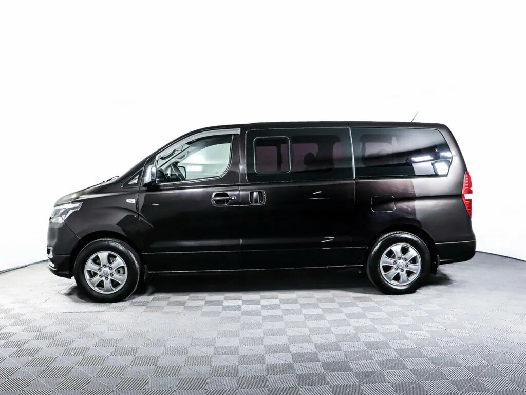 Hyundai Grand Starex I Рестайлинг — фото 3