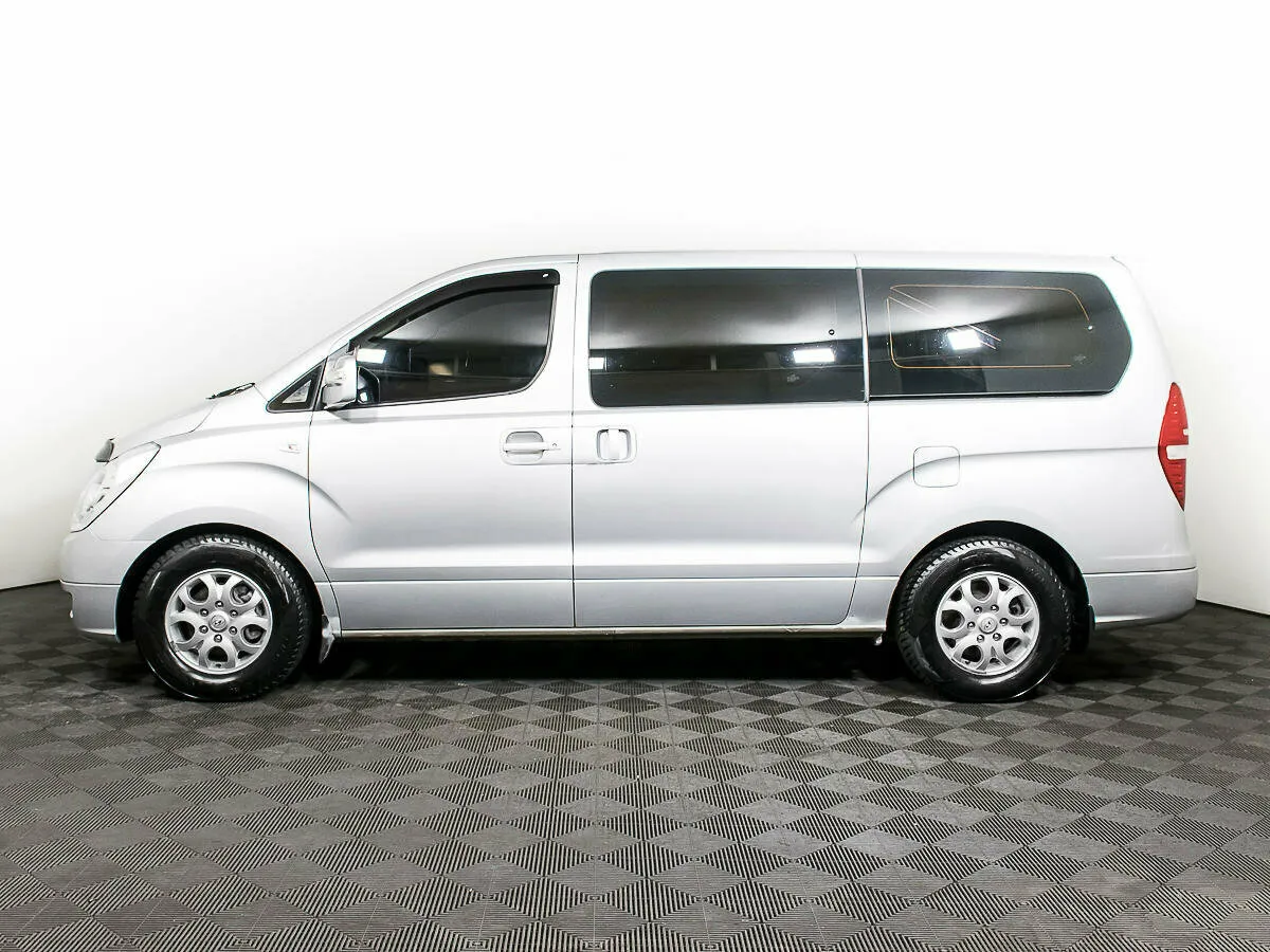 Hyundai Grand Starex I — фото 3