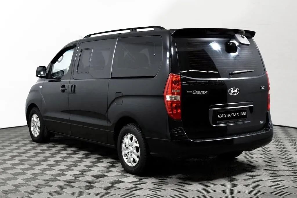 Hyundai Grand Starex I — фото 3