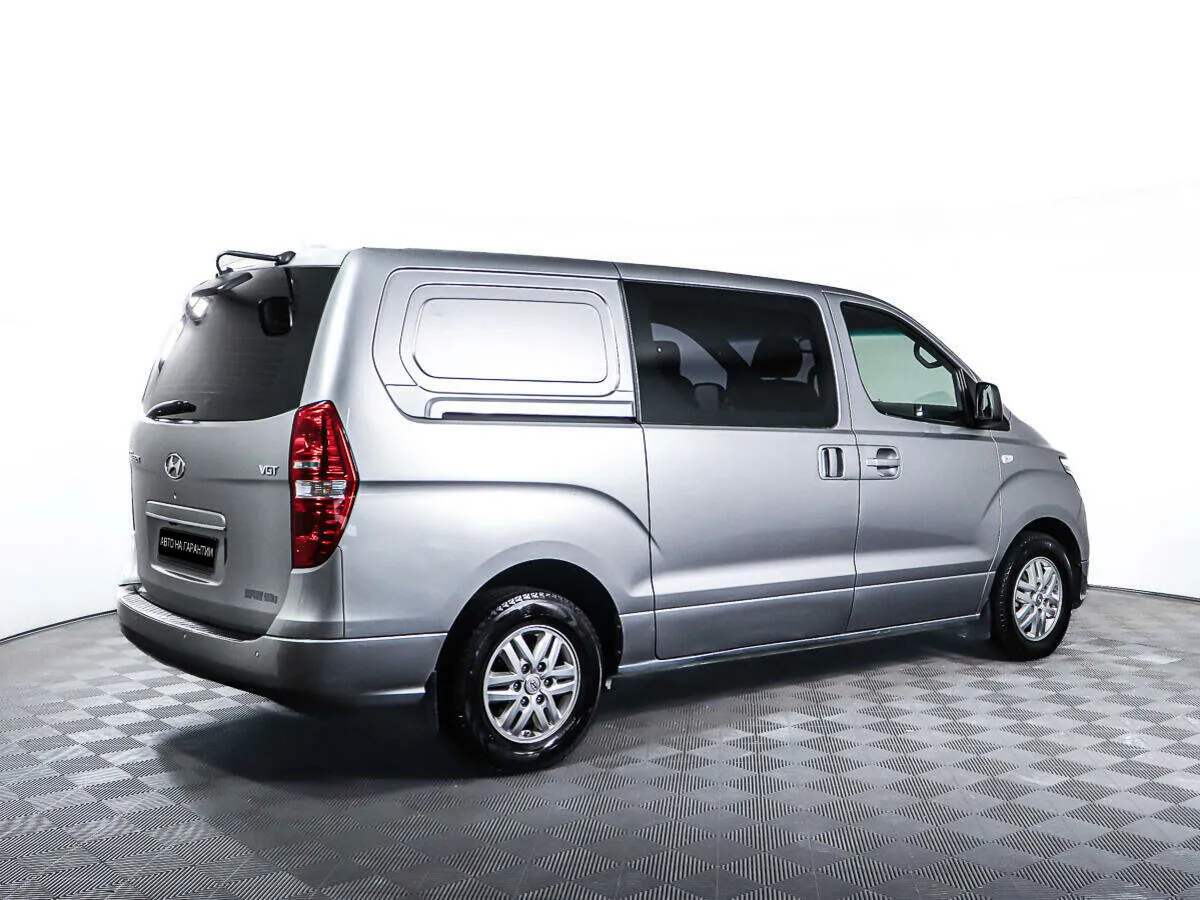 Hyundai Grand Starex I Рестайлинг 2 — фото 3
