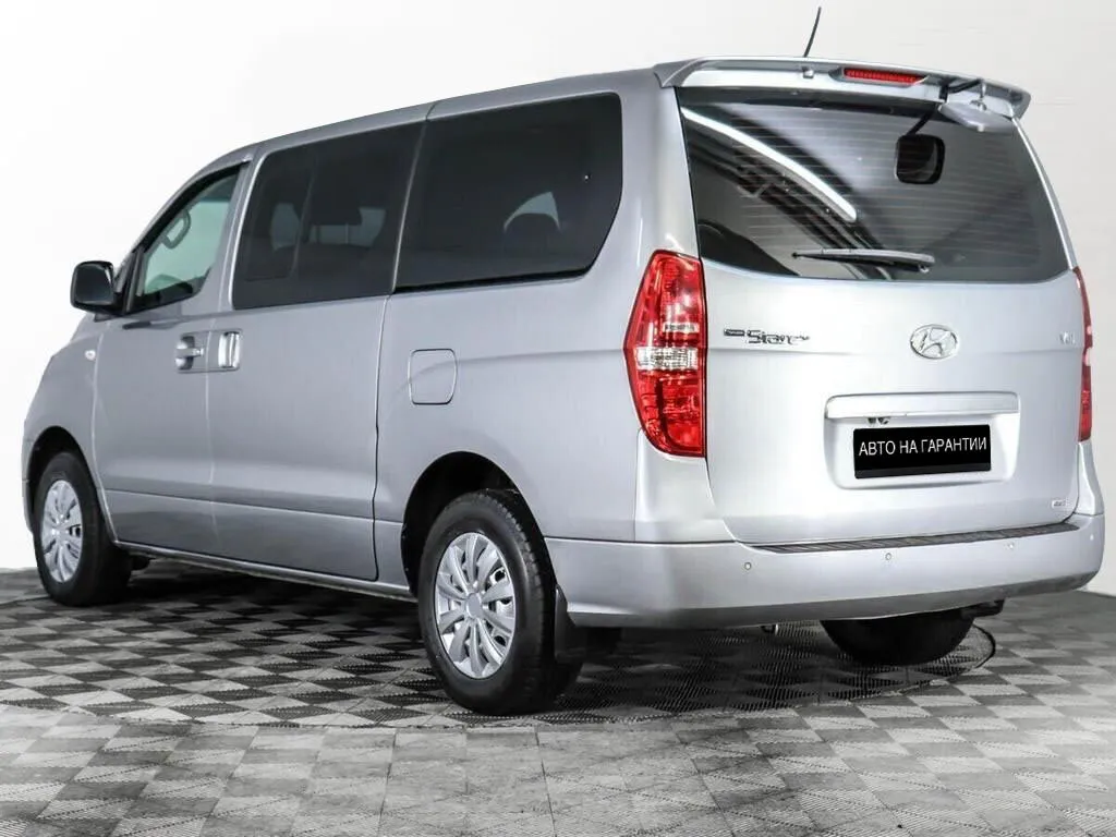 Hyundai Grand Starex I Рестайлинг — фото 3
