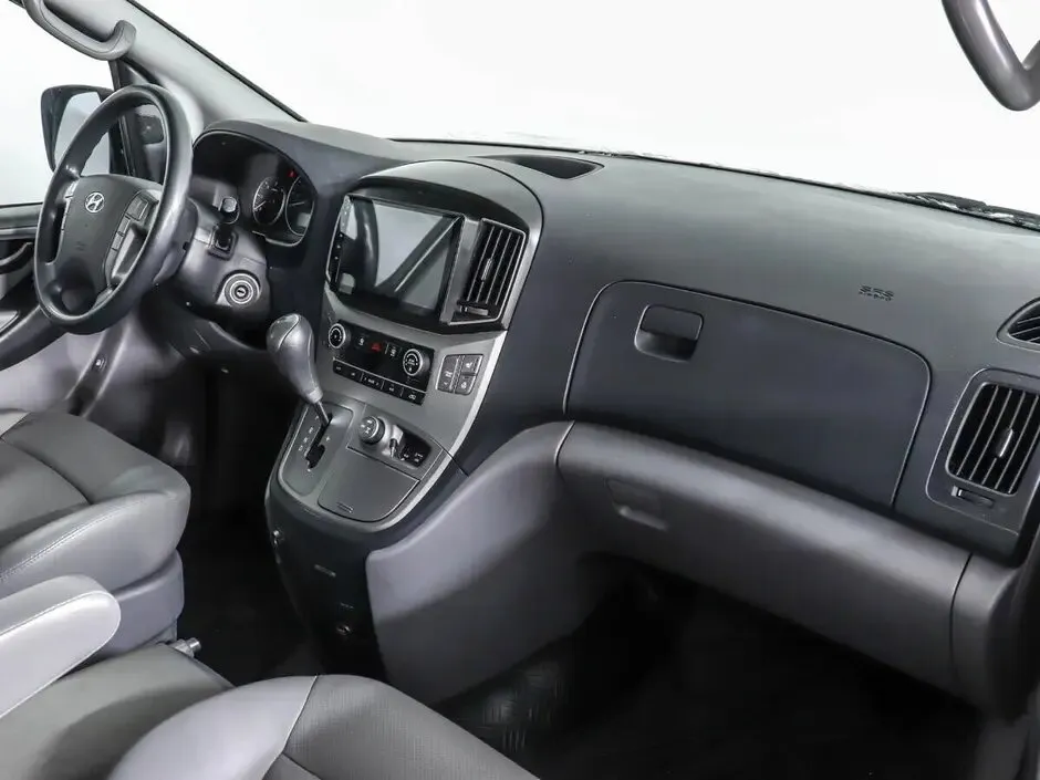 Hyundai Grand Starex I Рестайлинг — фото 5