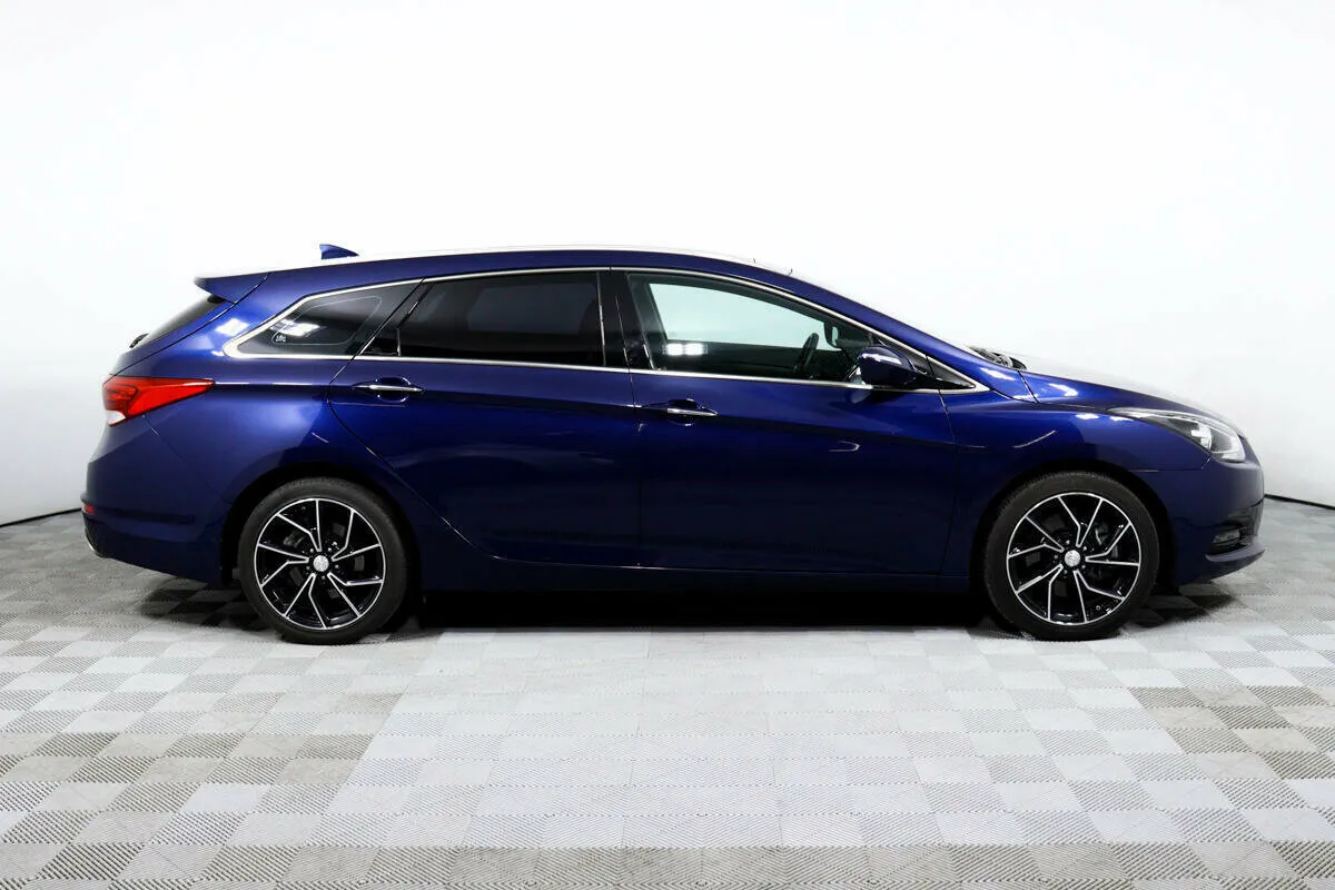 Hyundai i40 I Рестайлинг · Comfort — фото 4