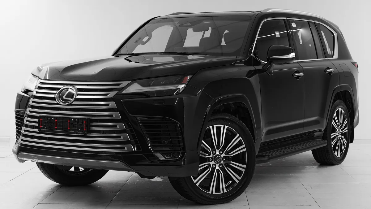 Lexus LX IV · Luxury