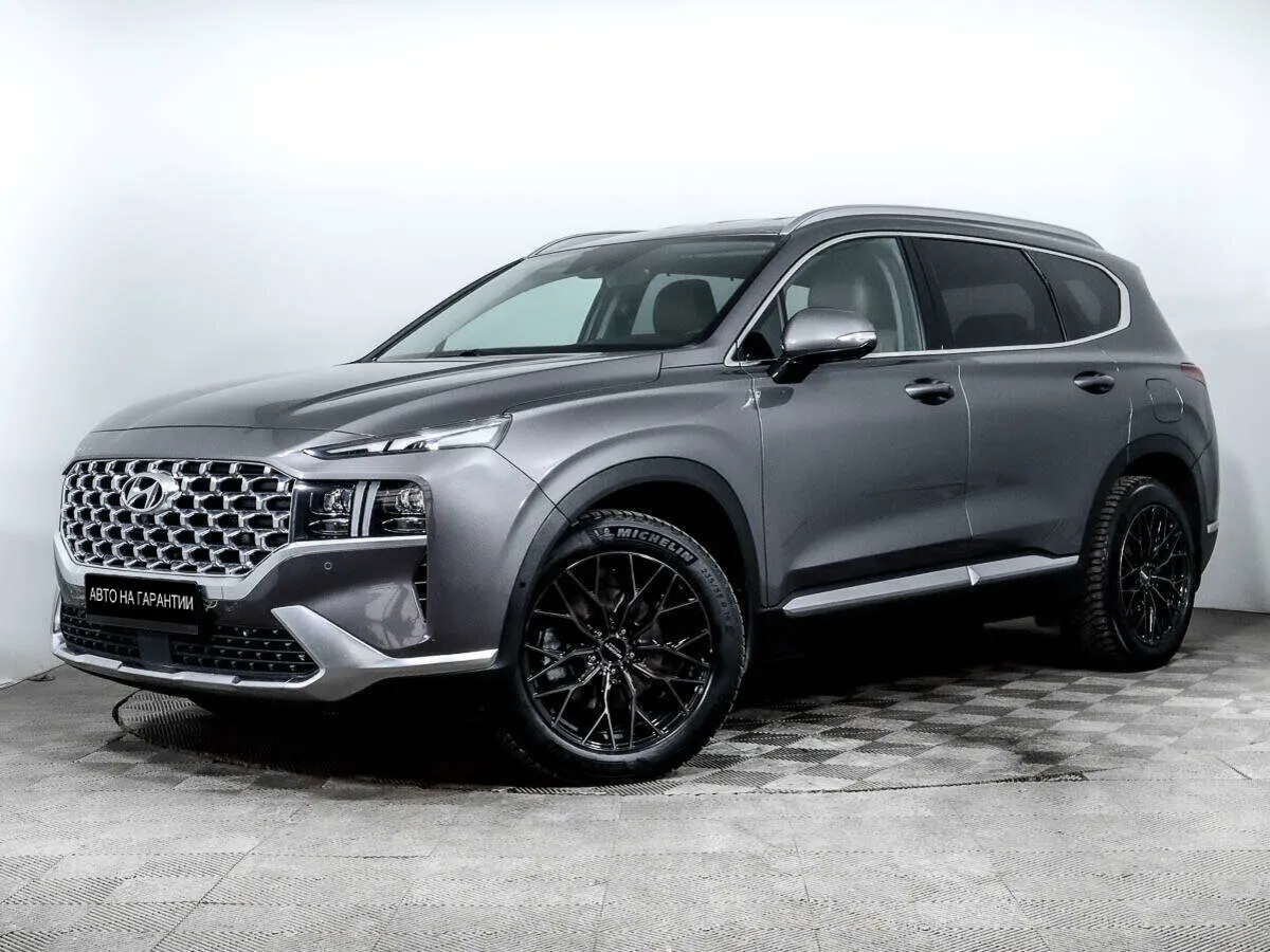 Hyundai Santa Fe IV Рестайлинг · High-Tech + Exclusive