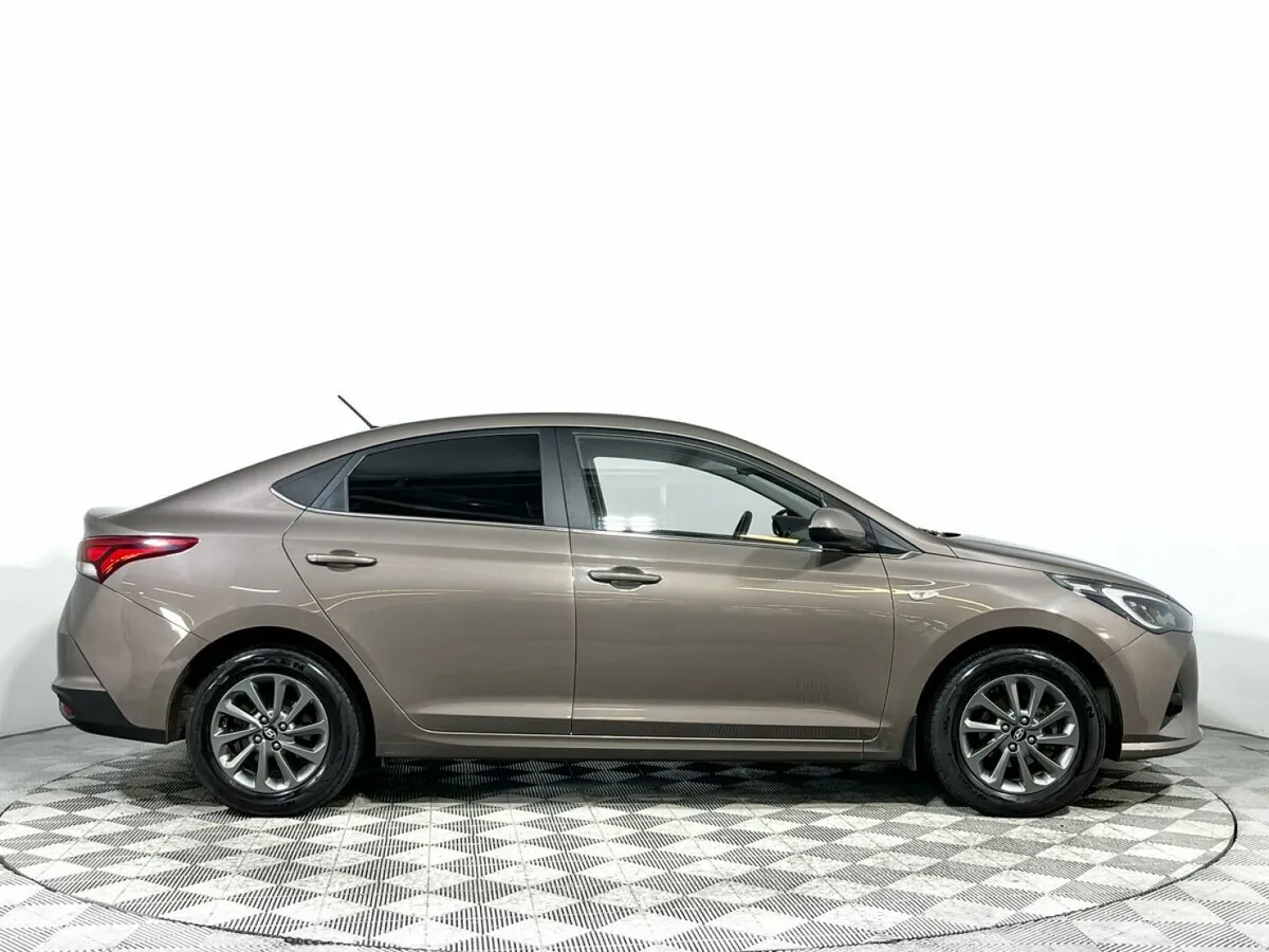 Hyundai Solaris II Рестайлинг · Active Plus — фото 4