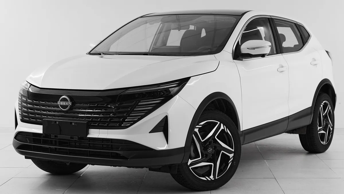 Nissan Qashqai II Рестайлинг 2 · Leading