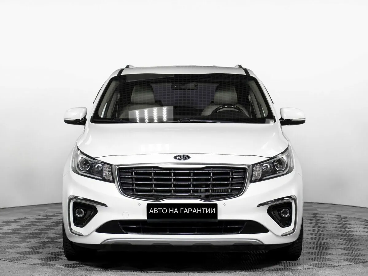 Kia Carnival III — фото 2