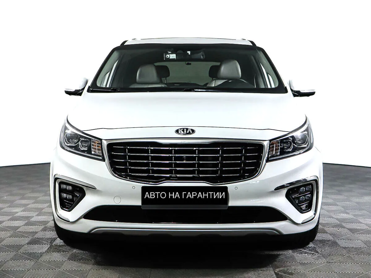 Kia Carnival III — фото 2