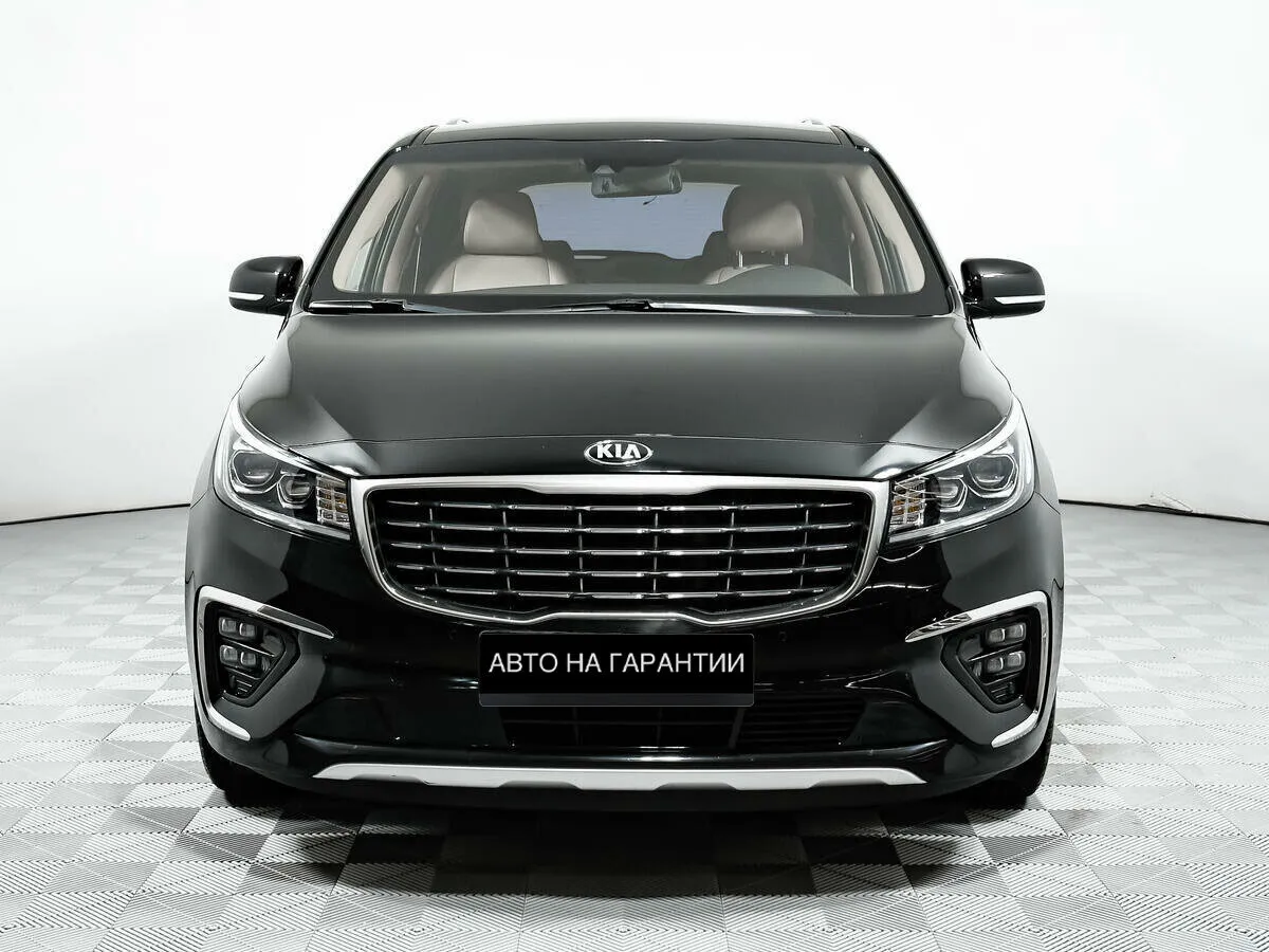 Kia Carnival III — фото 2