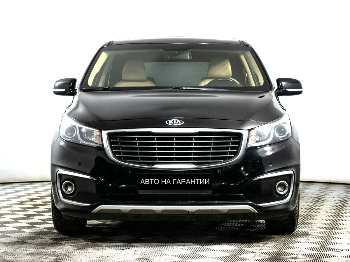 Kia Carnival III — фото 2
