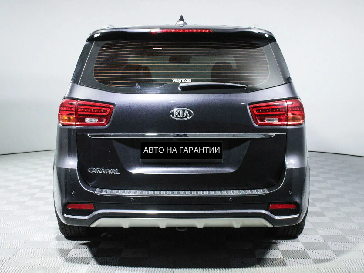 Kia Carnival III — фото 4