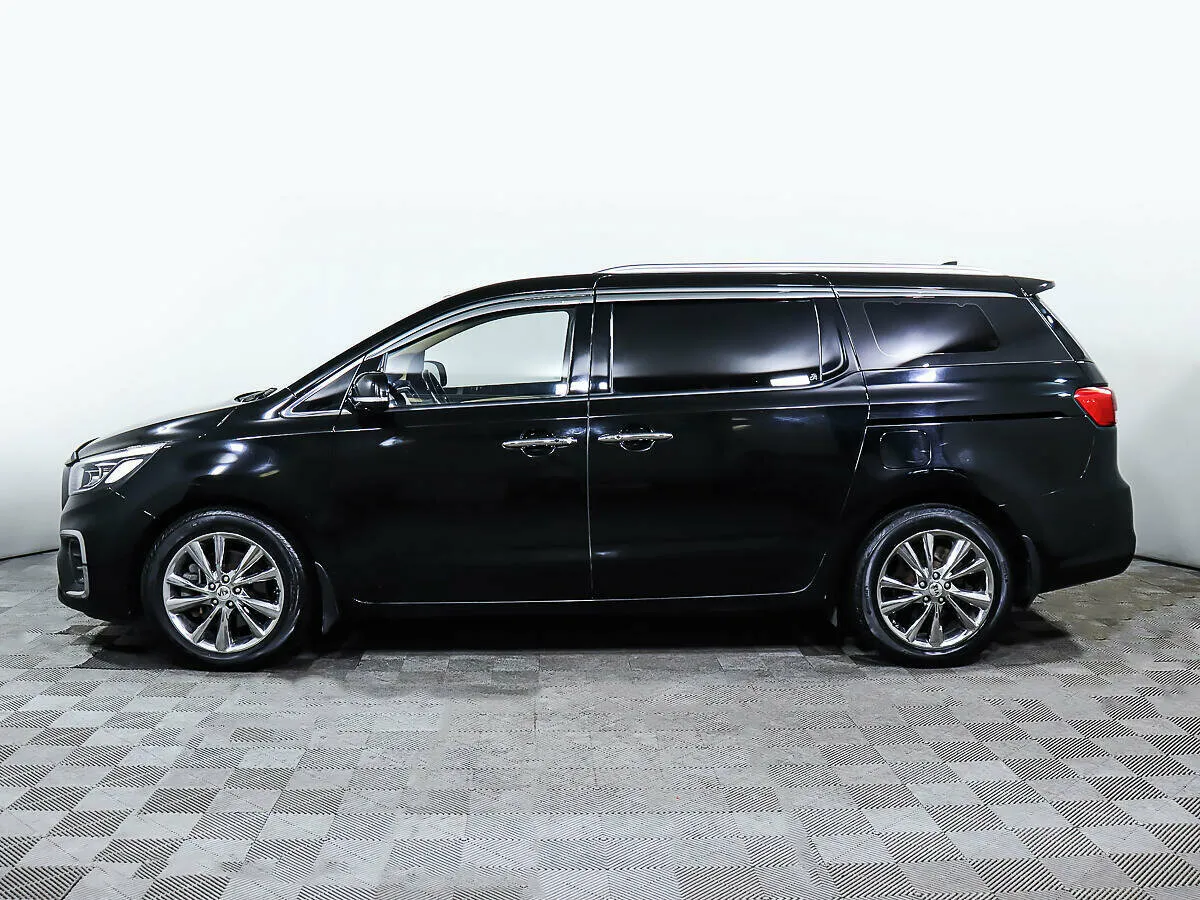 Kia Carnival III — фото 3