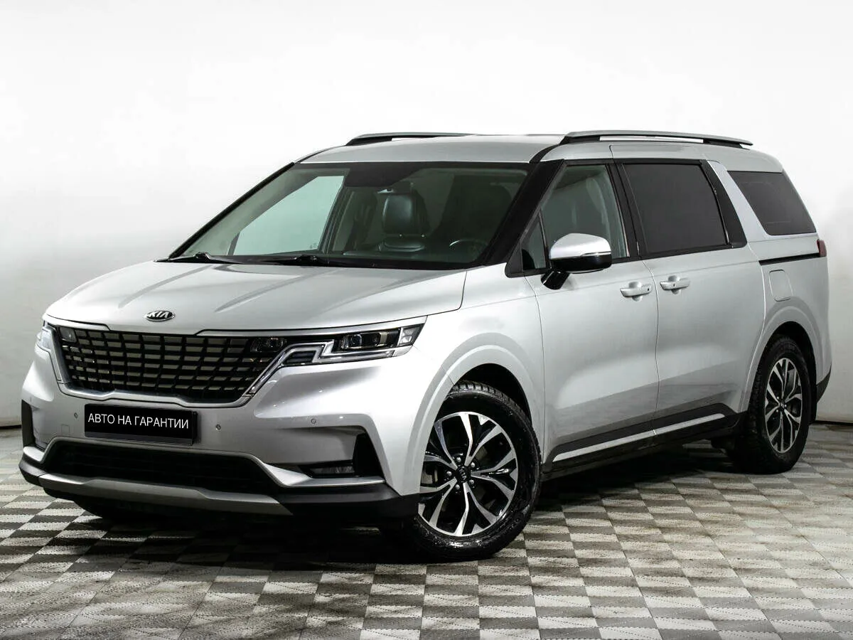 Kia Carnival IV · Prestige