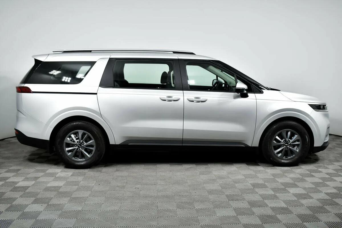 Kia Carnival IV · Comfort — фото 4