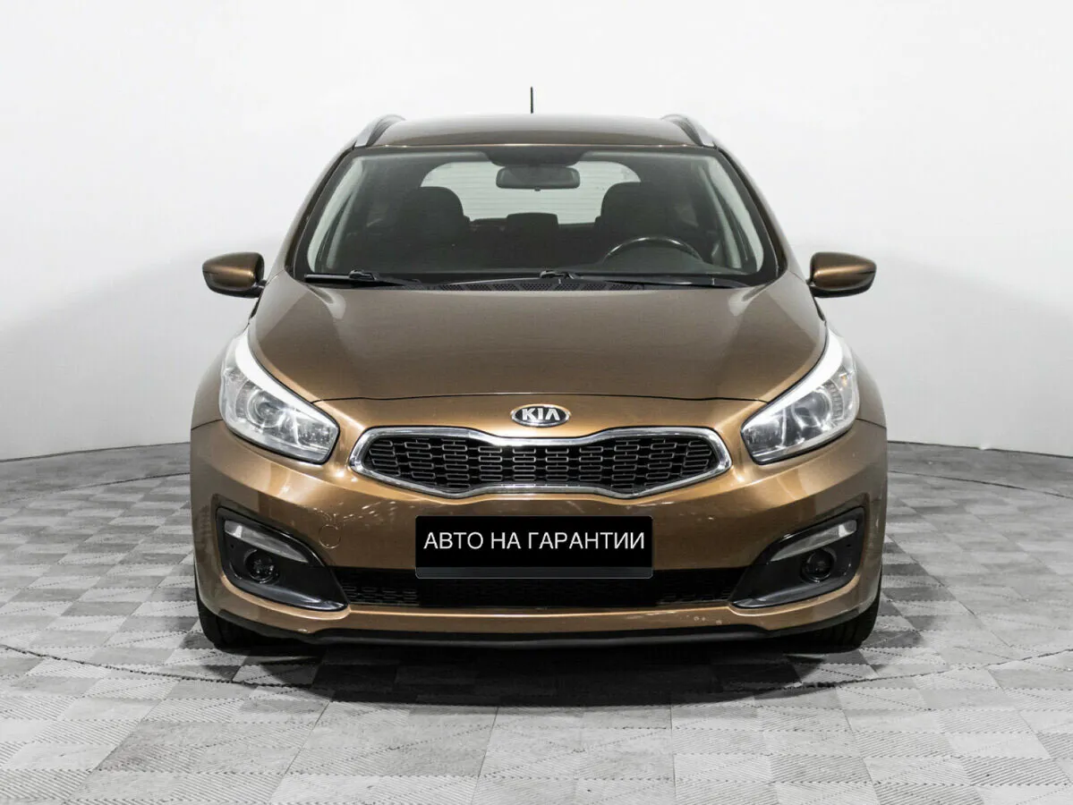 Kia Ceed II Рестайлинг · Luxe — фото 2