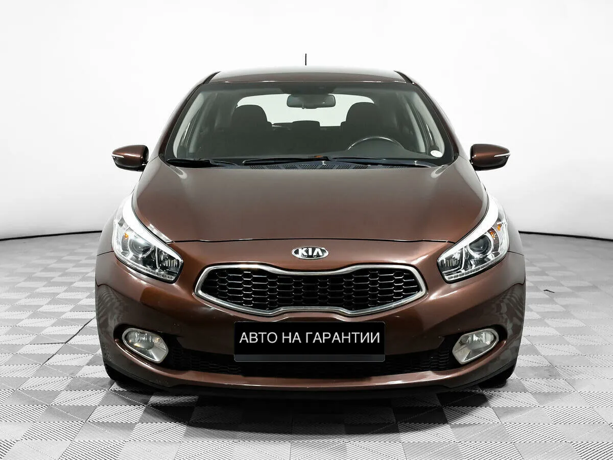 Kia Ceed II · Premium — фото 2