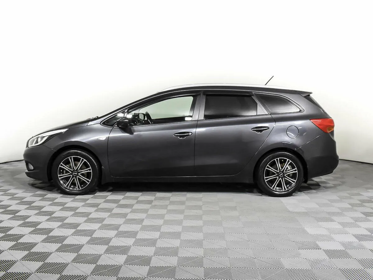 Kia Ceed II · Premium — фото 3