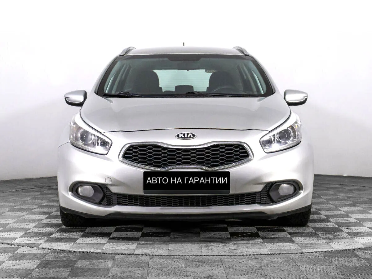 Kia Ceed II · Classic (без опций обогрева) — фото 2