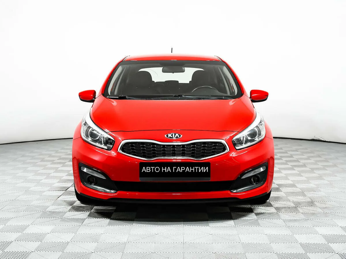 Kia Ceed II Рестайлинг · Luxe — фото 2
