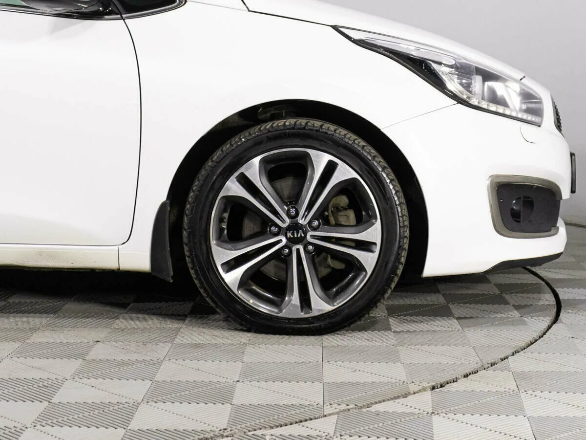 Kia Ceed II Рестайлинг · Premium — фото 5