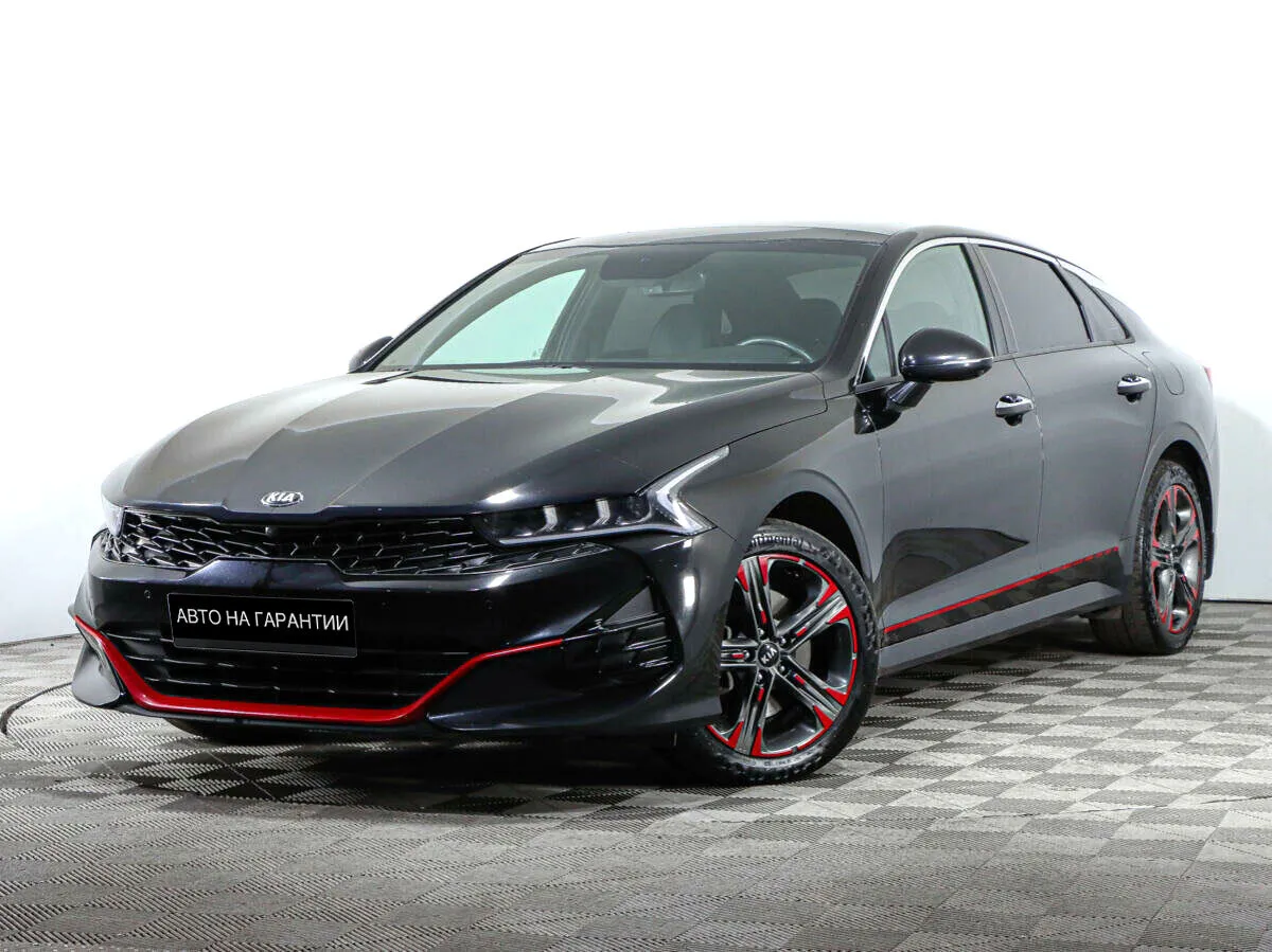 Kia K5 III · Luxe