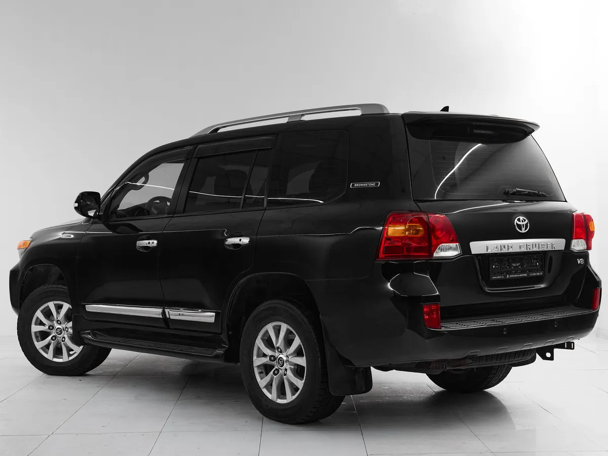 Toyota Land Cruiser 200 Series Рестайлинг 1 · Люкс 7 мест — фото 4