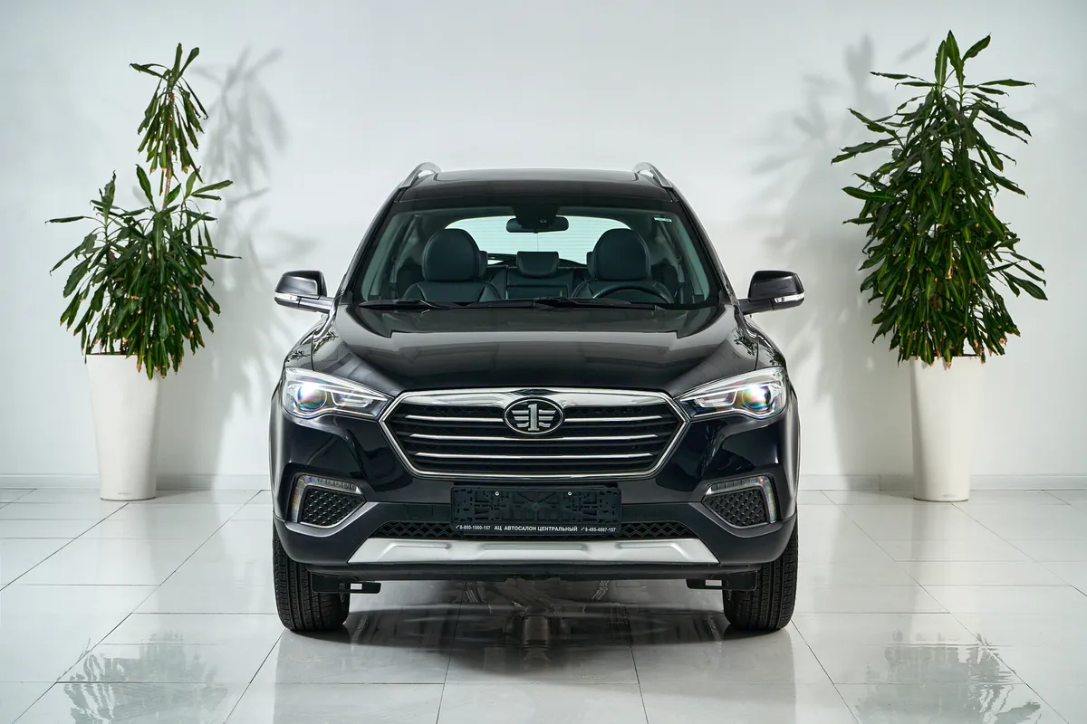 FAW Besturn X80 I Рестайлинг · Luxury — фото 2