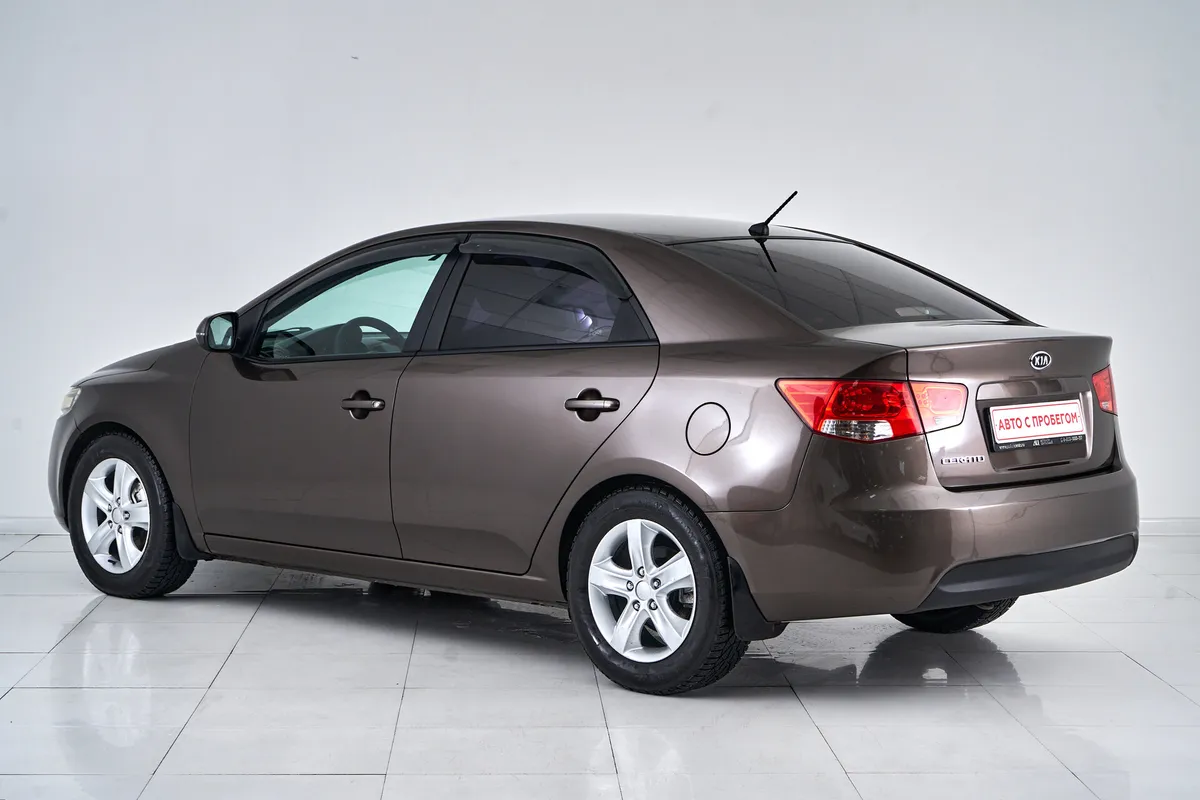 Kia Cerato II — фото 4