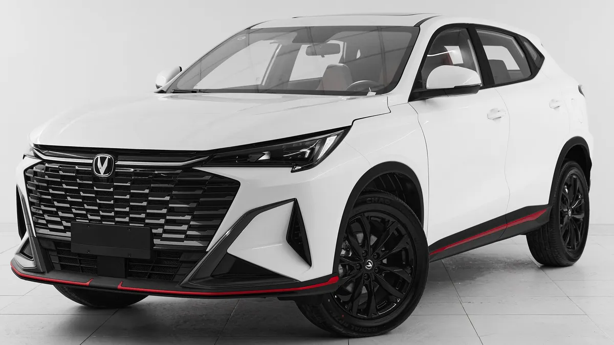 Changan X5 Plus I · Pioneer