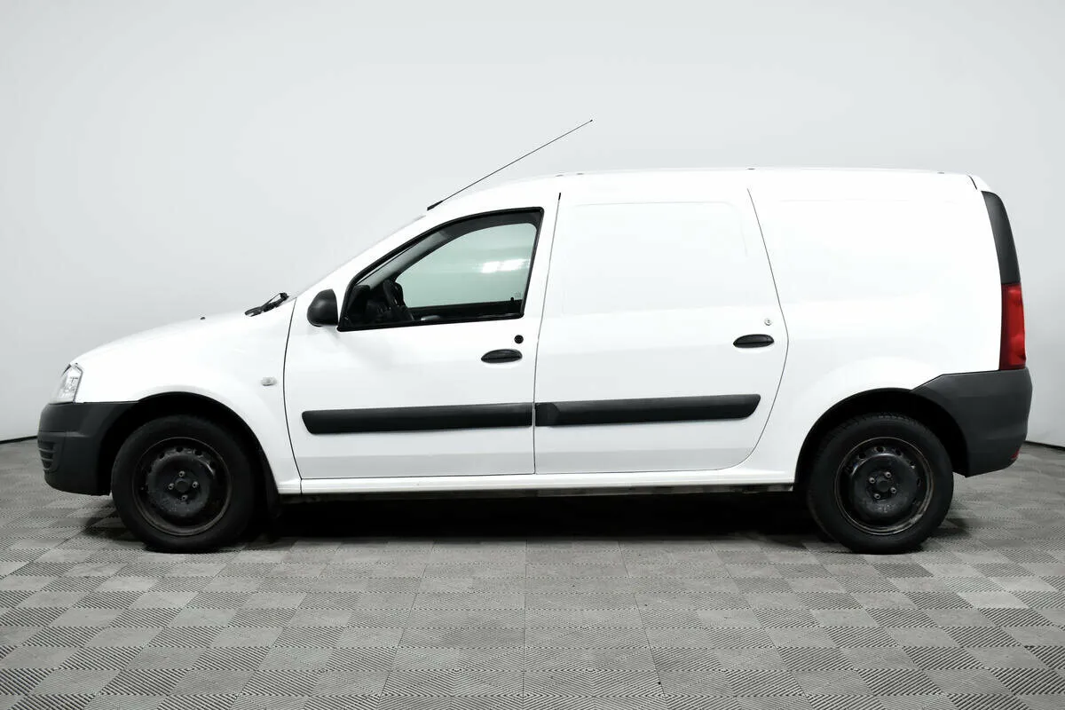 Lada (ВАЗ) Largus I · Standard (5 мест) — фото 3