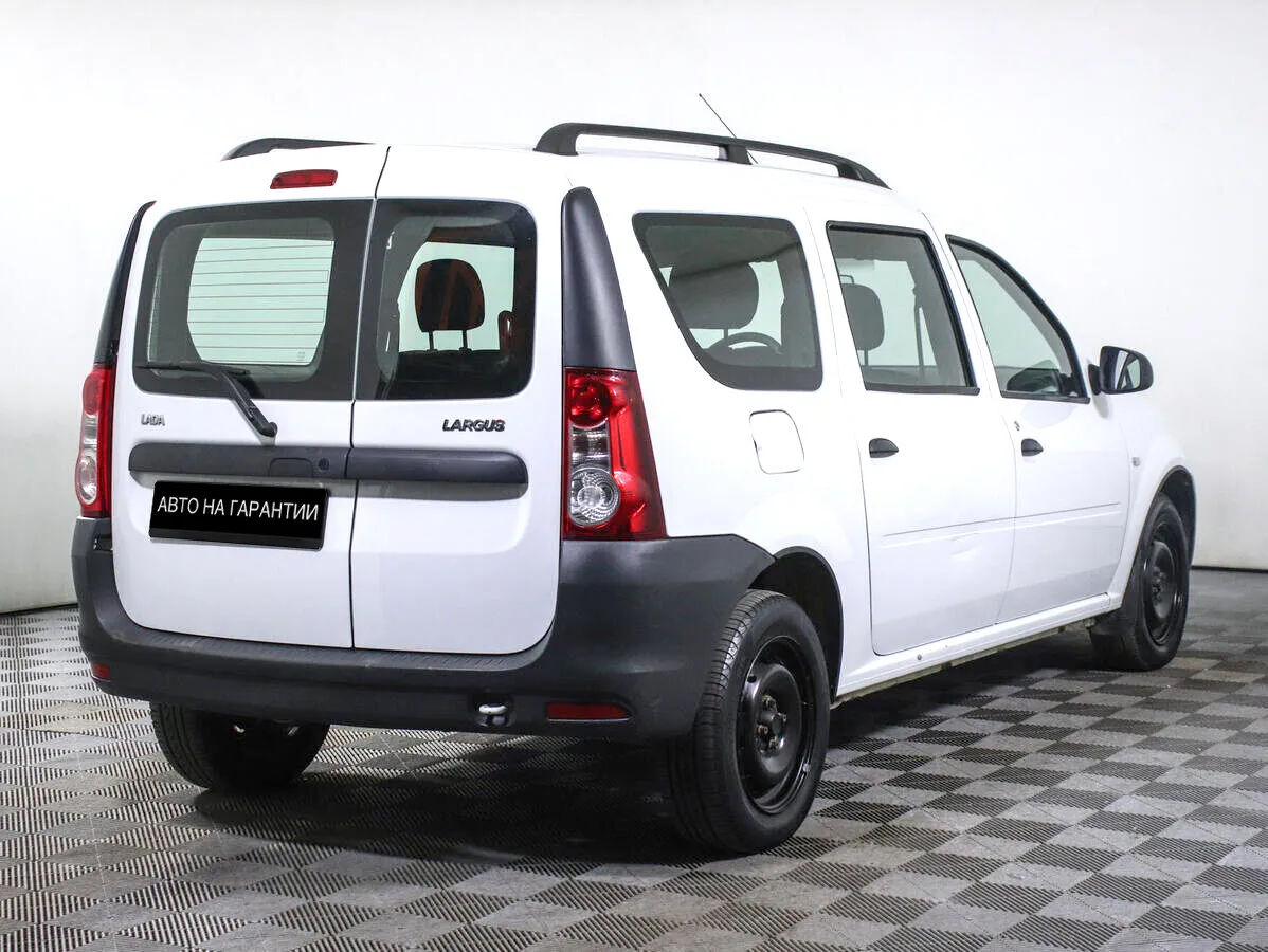Lada (ВАЗ) Largus I · Standard (5 мест) — фото 3